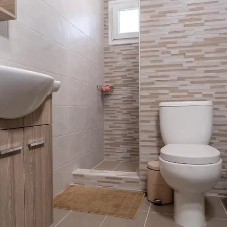 Apartment Anemoelia Ii *